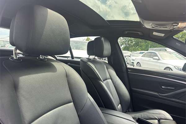 2012 BMW 5 Series 520i F10