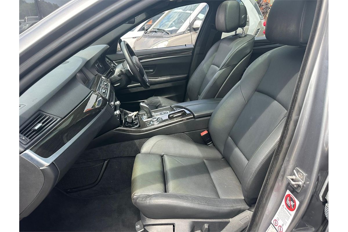 2012 BMW 5 Series 520i F10