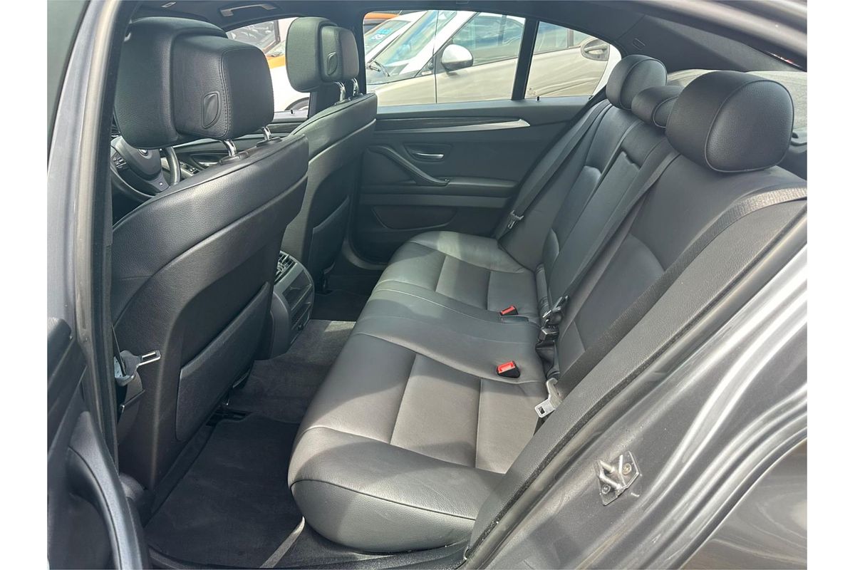 2012 BMW 5 Series 520i F10