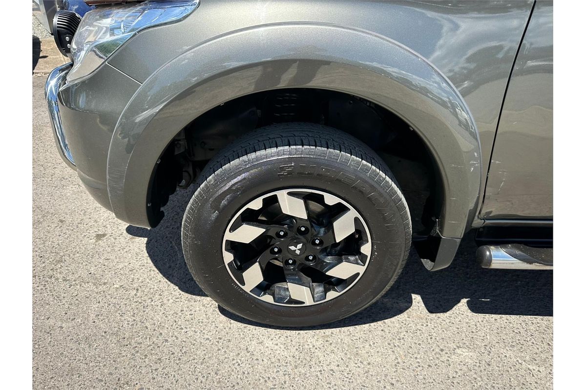 2015 Mitsubishi Triton Exceed MQ 4X4