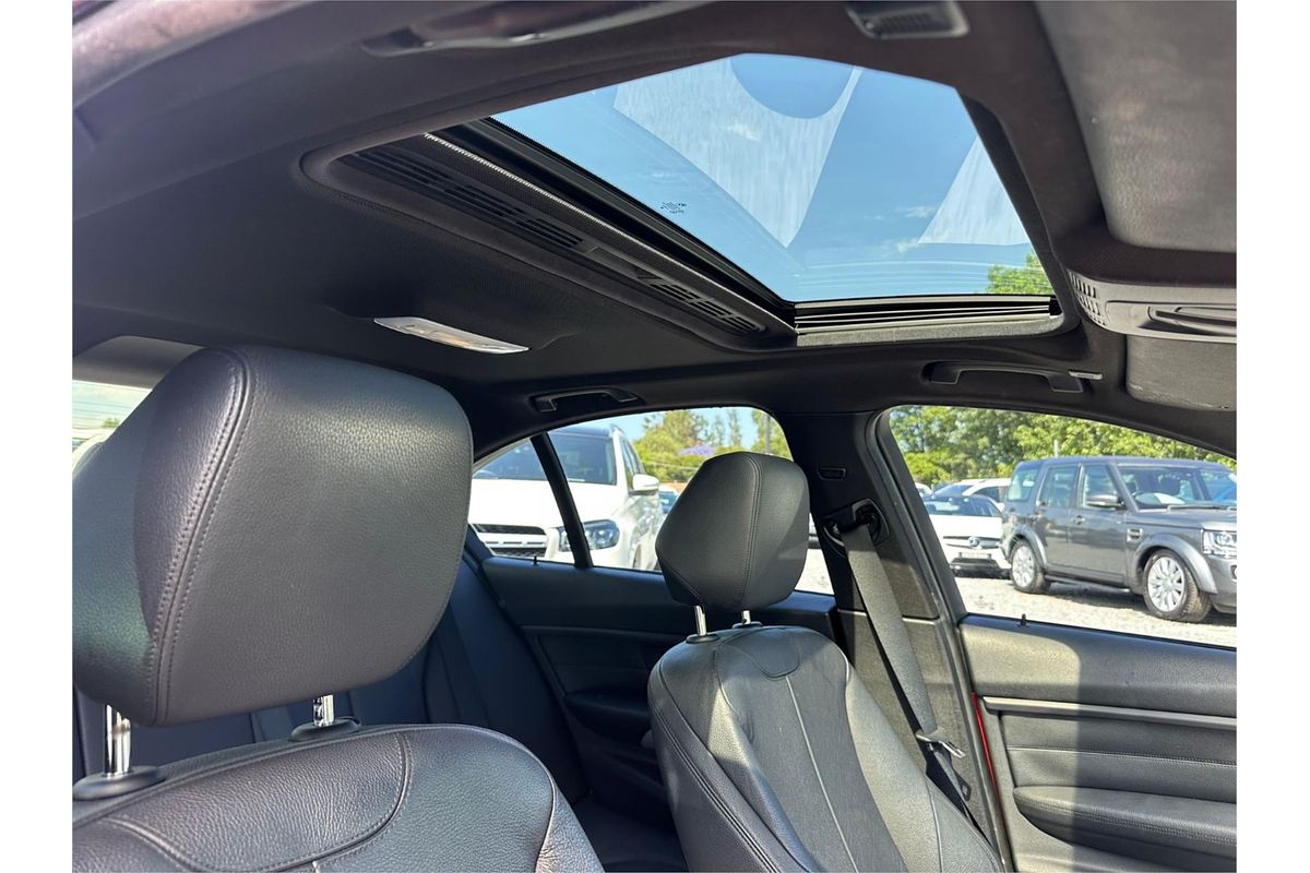 2013 BMW 3 20i LUXURY LINE F30