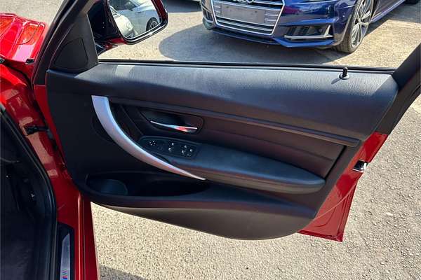 2013 BMW 3 20i LUXURY LINE F30