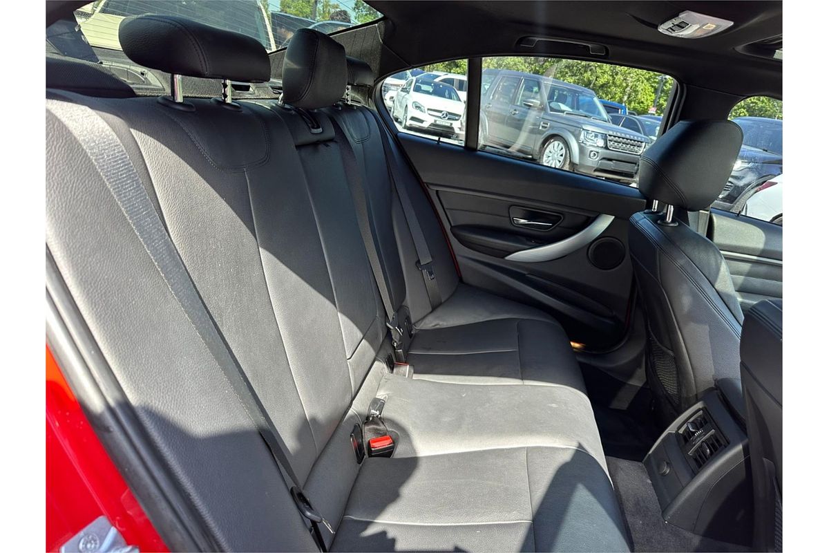 2013 BMW 3 20i LUXURY LINE F30