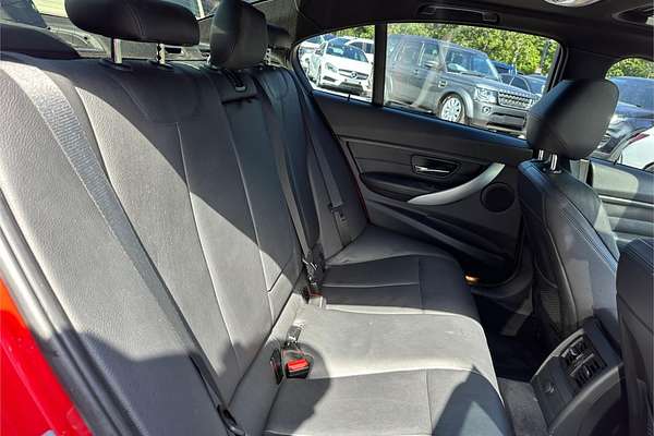2013 BMW 3 20i LUXURY LINE F30