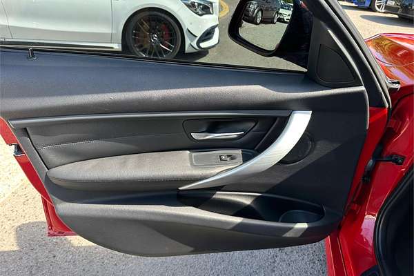 2013 BMW 3 20i LUXURY LINE F30