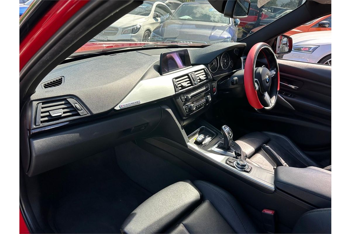 2013 BMW 3 20i LUXURY LINE F30