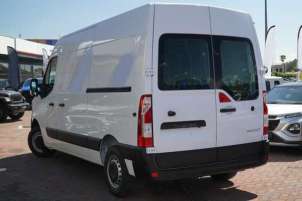 2024 Renault Master Pro 110kW X62 Phase 2 MWB Mid Roof