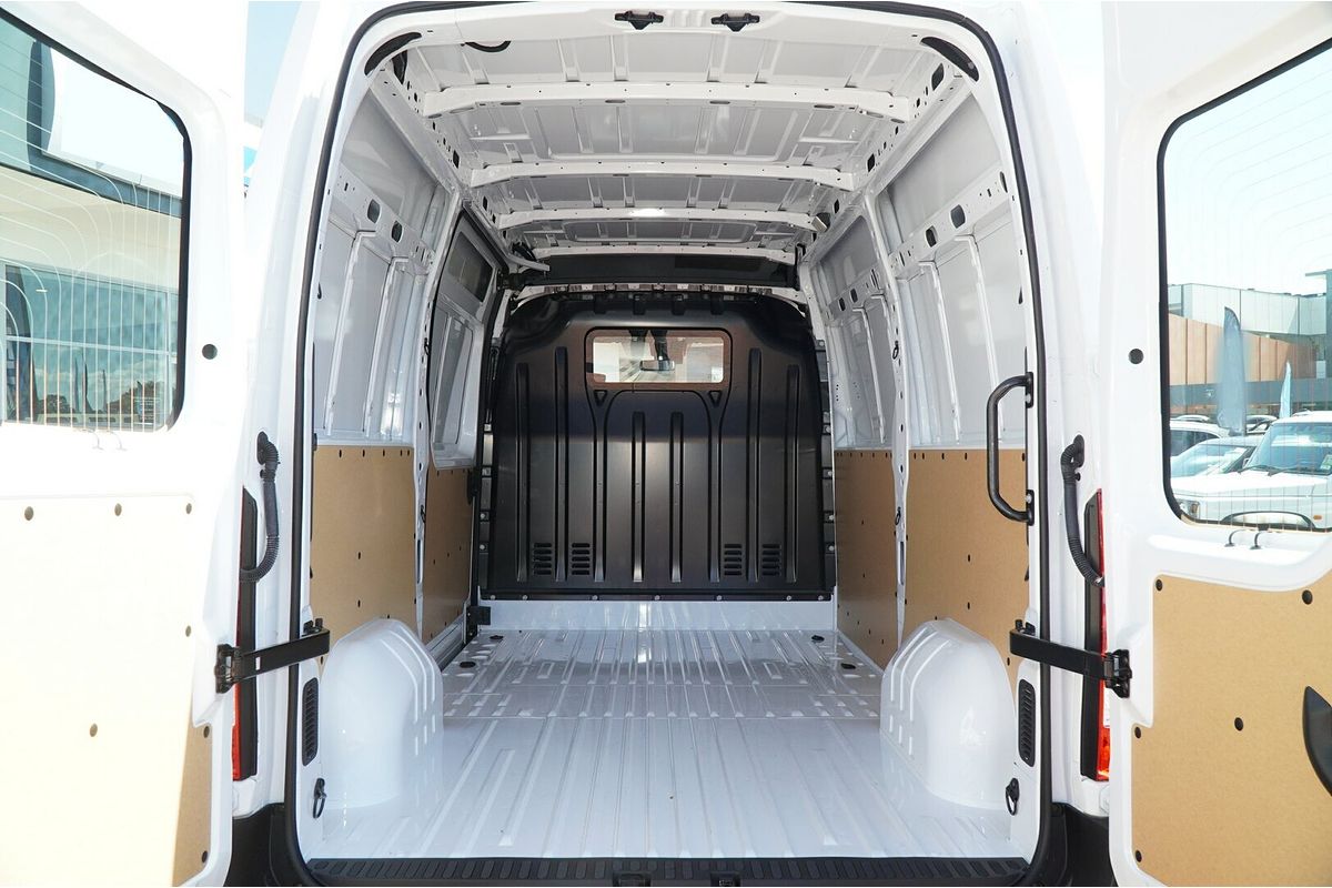 2024 Renault Master Pro 110kW X62 Phase 2 MWB Mid Roof