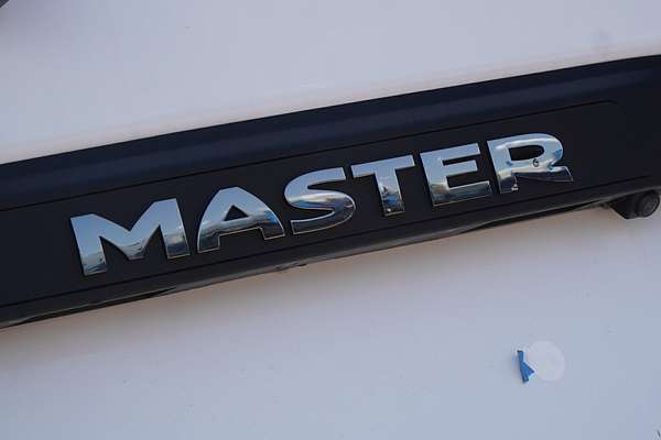 2024 Renault Master Pro 110kW X62 Phase 2 MWB Mid Roof