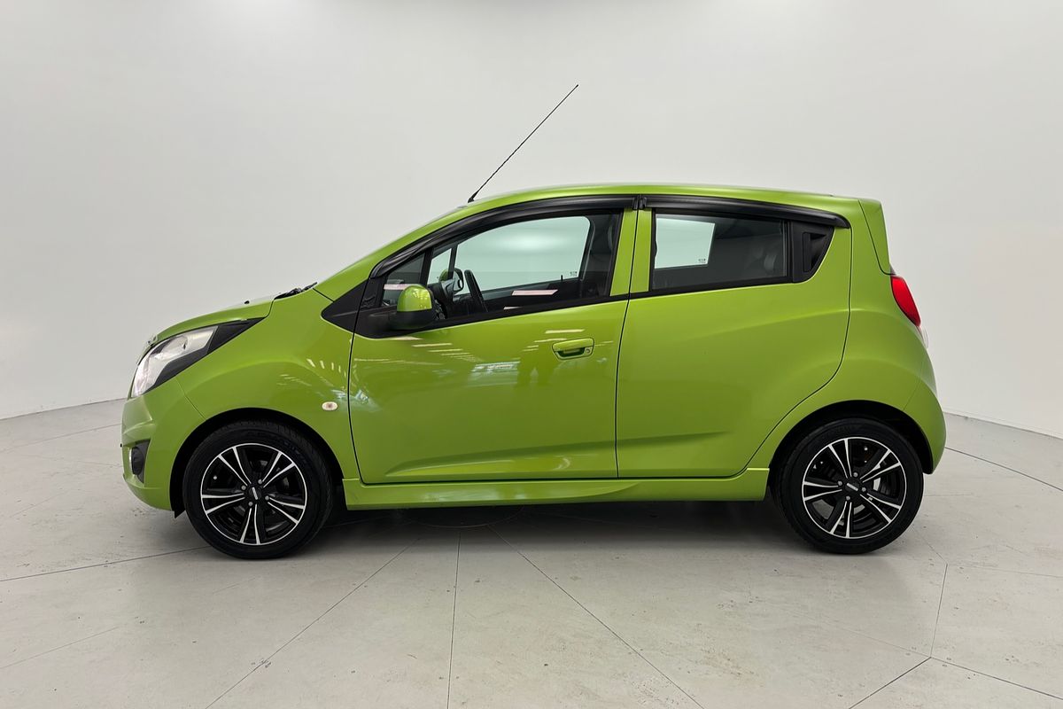2015 HOLDEN BARINA SPARK CD 4 SP AUTOMATIC 5D HATCHBACK 4CYL 2015 HOLDEN BARINA SPARK CD 4 SP AUTOMATIC 5D HATCHBACK 4CYL