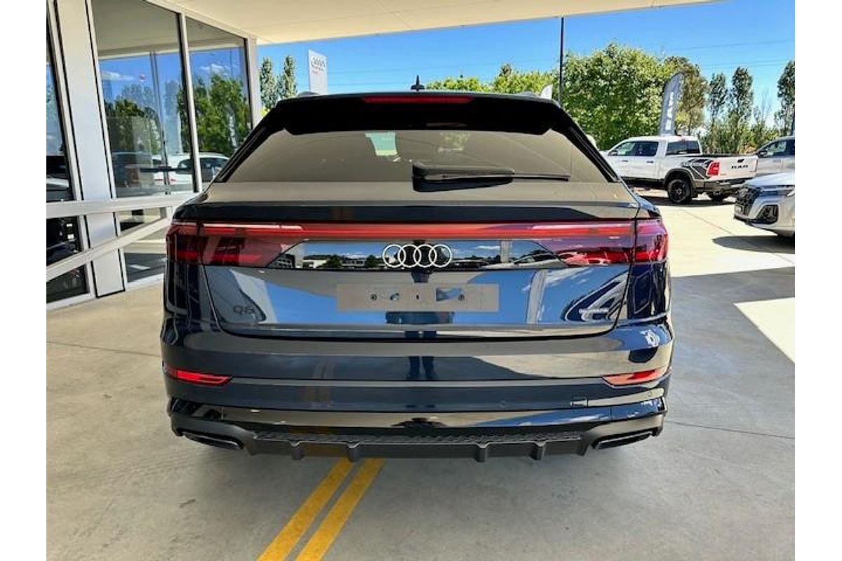 2025 Audi Q8 50 TDI S line F1