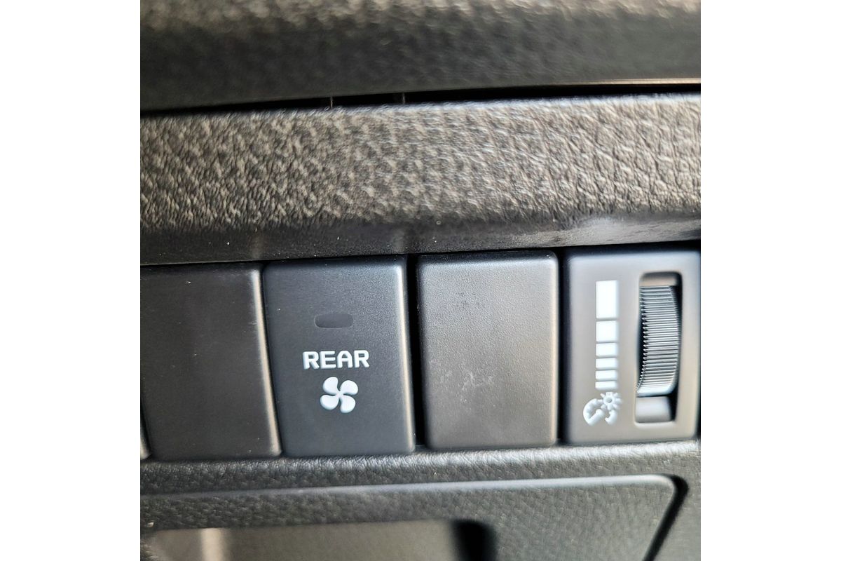 2024 Isuzu MU-X LS-M