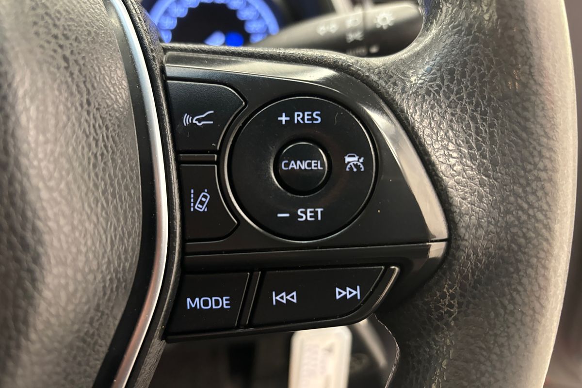 2019 Toyota Camry Ascent ASV70R