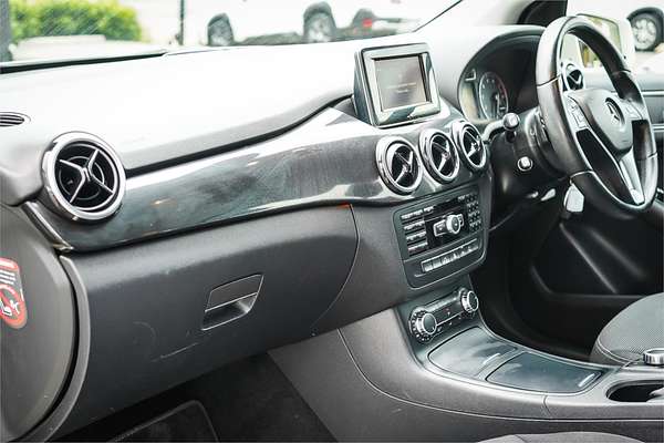 2014 Mercedes-Benz B180  246 MY14