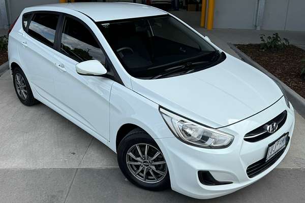 2014 Hyundai Accent Active RB2
