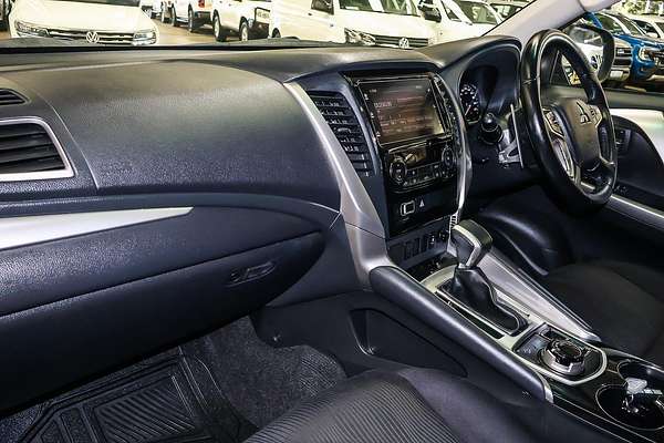 2018 Mitsubishi Pajero Sport GLX QE