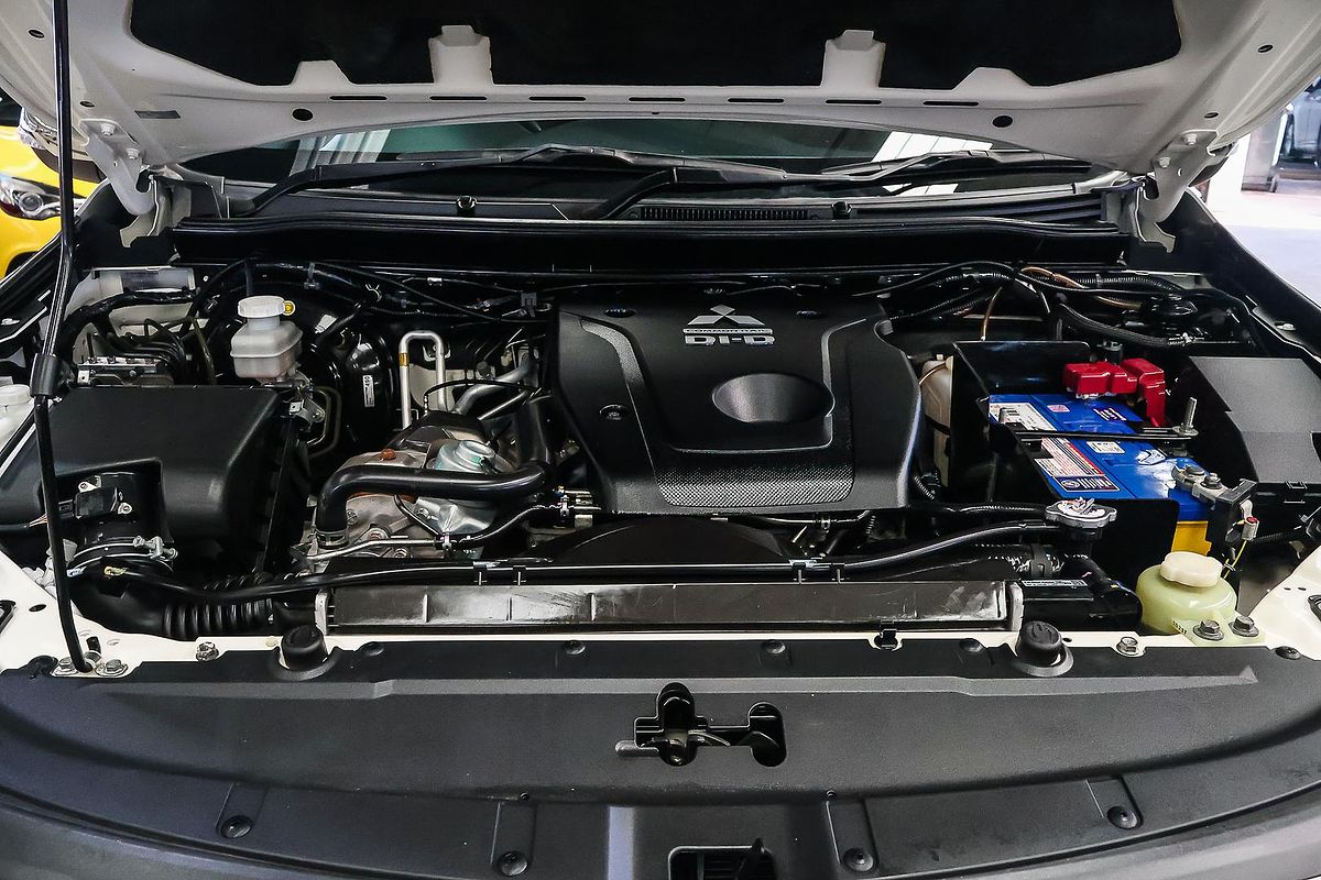 2018 Mitsubishi Pajero Sport GLX QE