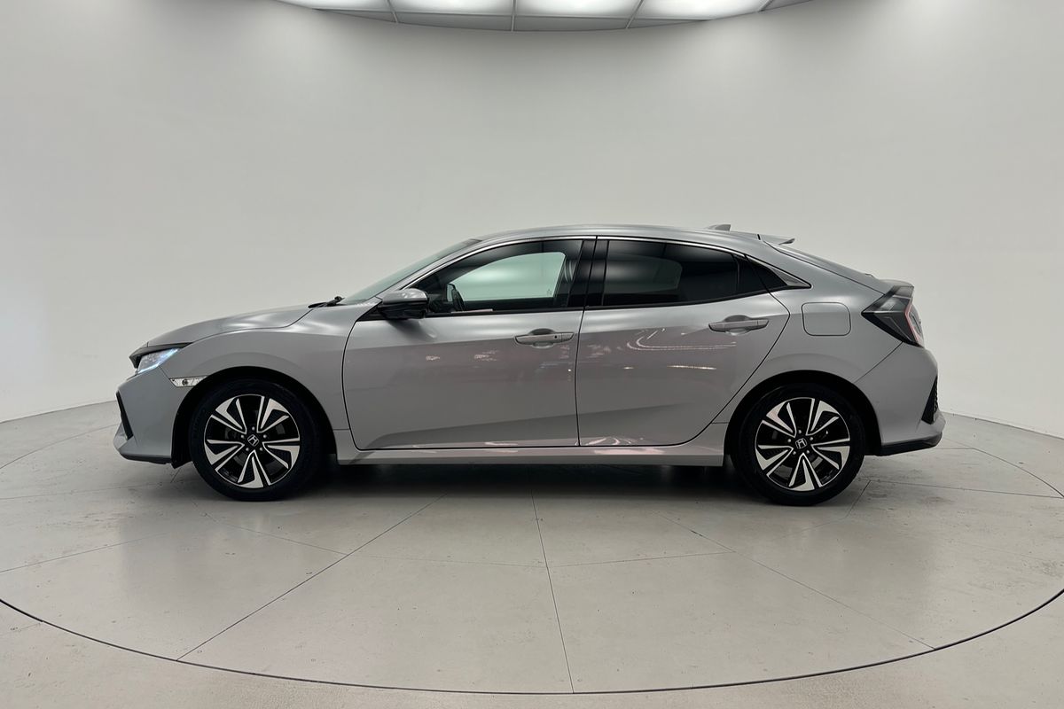 2017 HONDA CIVIC VTi-LX 5D HATCHBACK T4 2017 HONDA CIVIC VTi-LX 5D HATCHBACK T4