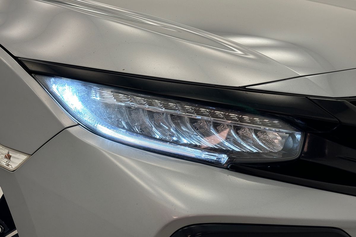 2017 Honda Civic VTi-LX 10th Gen