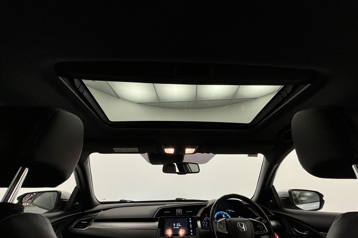 2017 Honda Civic VTi-LX 10th Gen