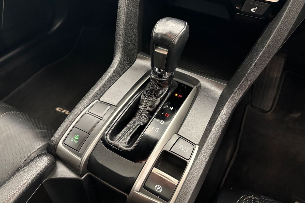 2017 Honda Civic VTi-LX 10th Gen