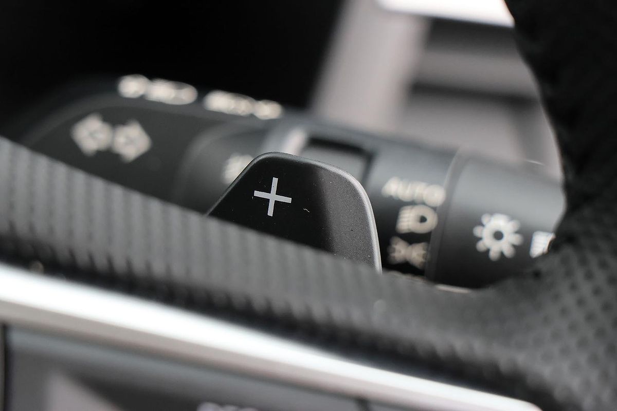 2023 Mitsubishi Outlander PHEV Exceed ZM