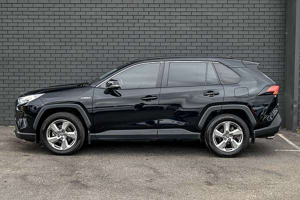 2021 Toyota RAV4 GXL AXAH52R