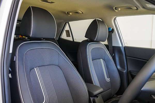 2025 Hyundai Venue Elite QX.V5