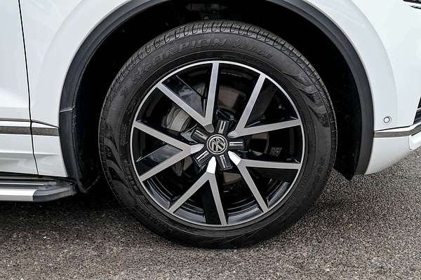 2019 Volkswagen Touareg 190TDI Launch Edition CR