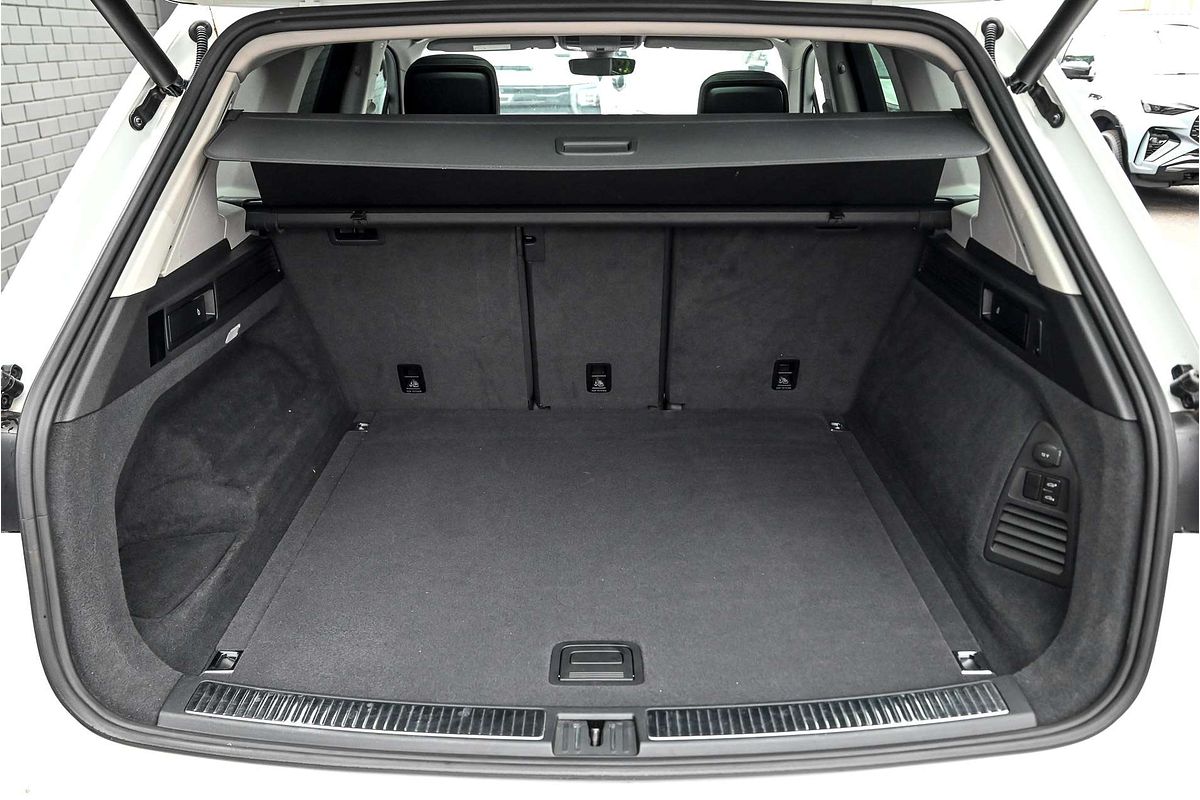 2019 Volkswagen Touareg 190TDI Launch Edition CR