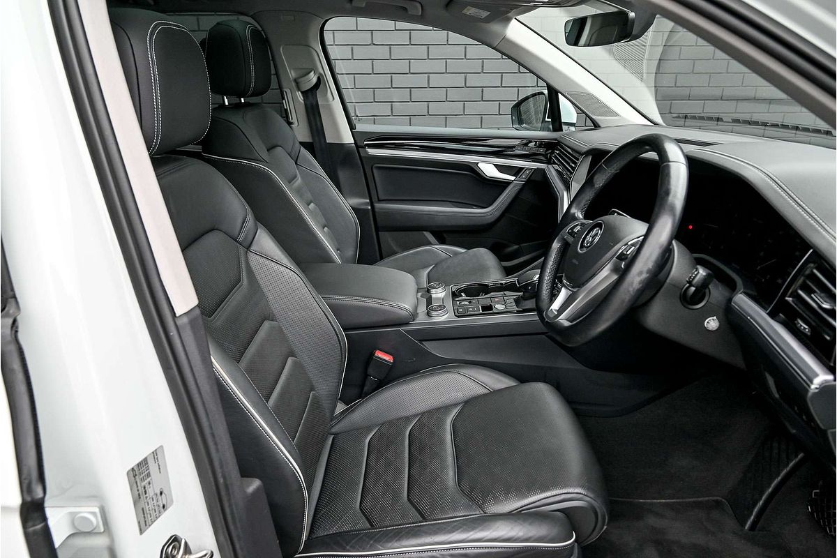 2019 Volkswagen Touareg 190TDI Launch Edition CR