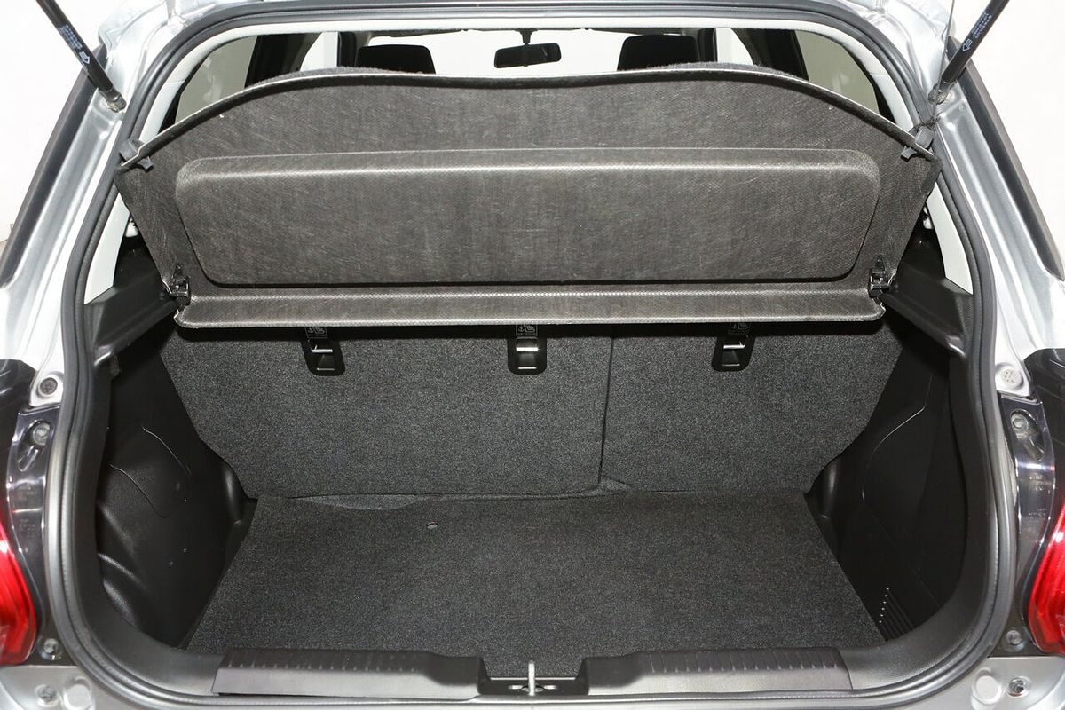 2019 Suzuki Swift GL Navigator AZ