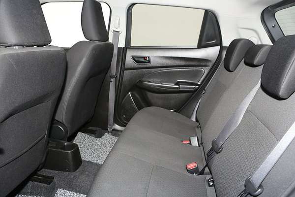 2019 Suzuki Swift GL Navigator AZ