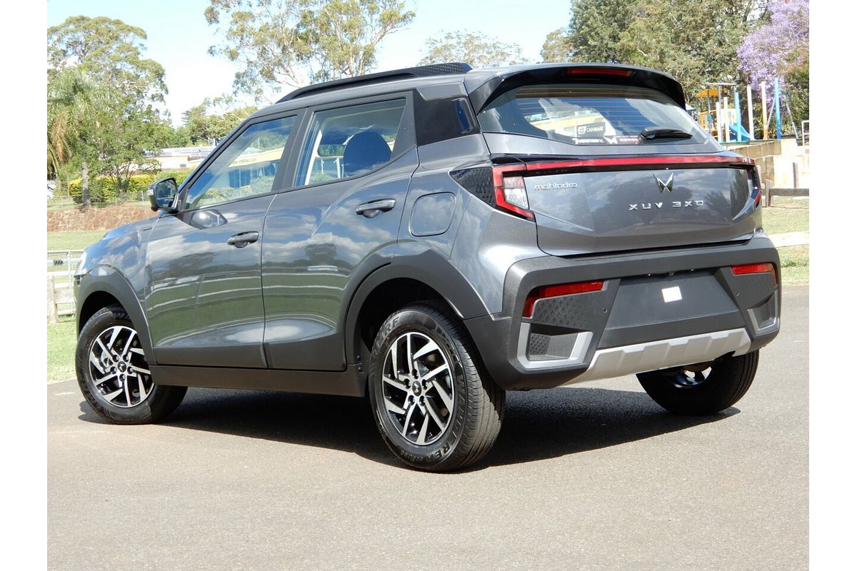 2025 Mahindra XUV 3XO AX5L