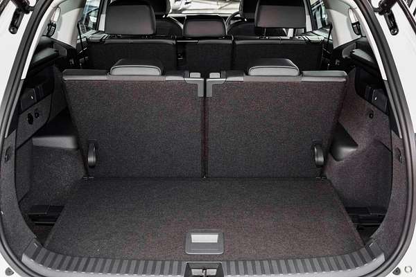 2025 Volkswagen Tayron 110TSI Life R4