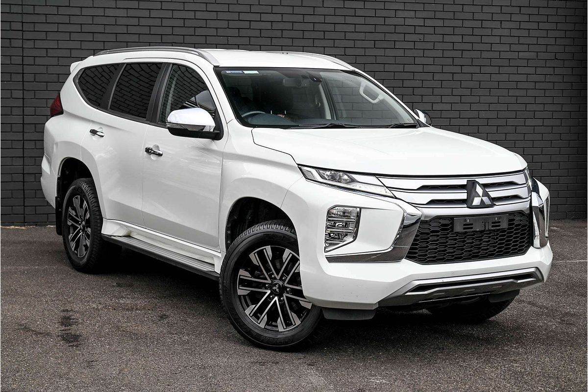 2022 Mitsubishi Pajero Sport GLS QF