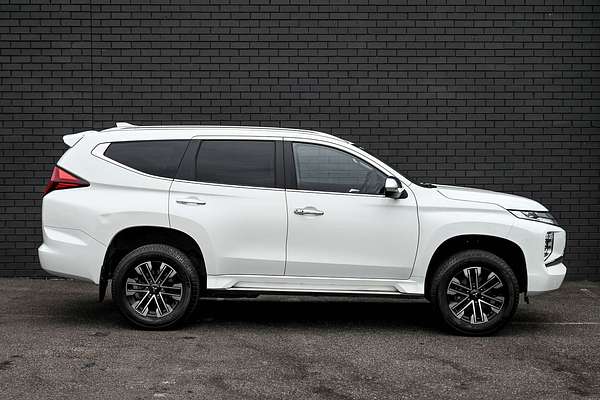 2022 Mitsubishi Pajero Sport GLS QF