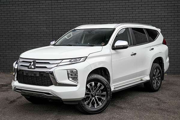 2022 Mitsubishi Pajero Sport GLS QF