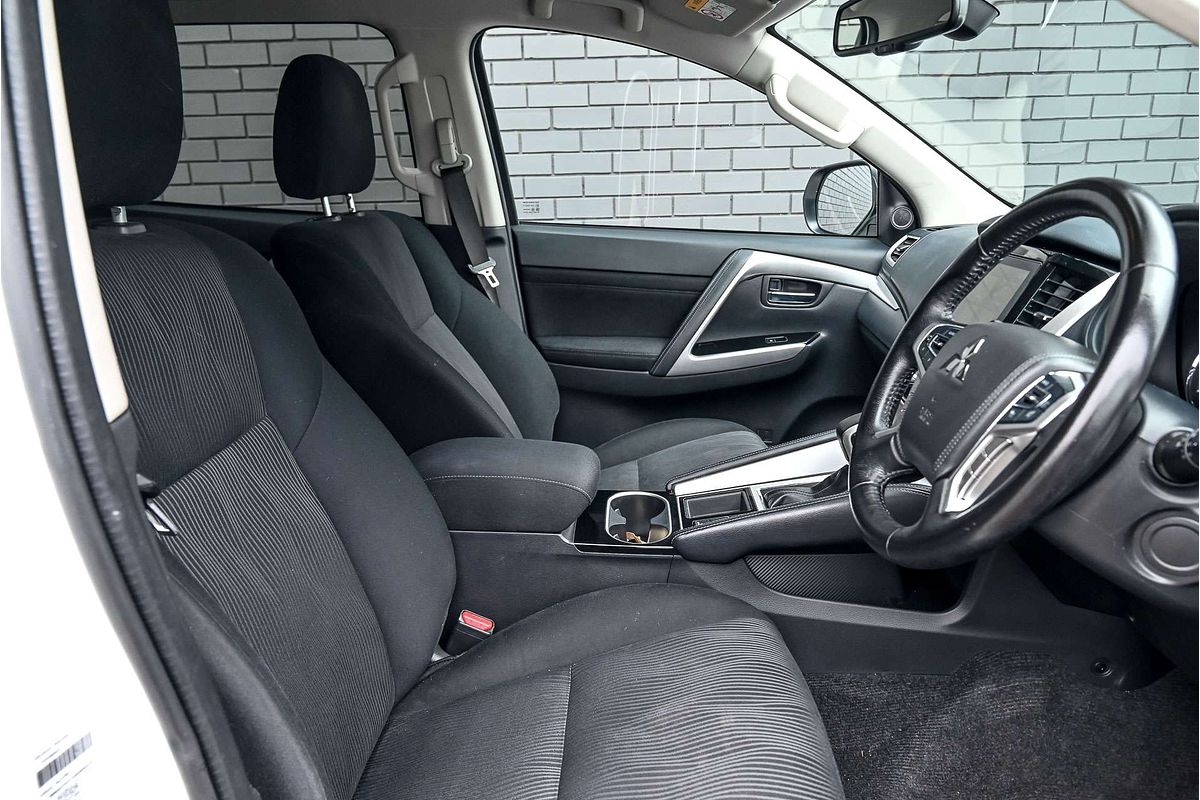 2022 Mitsubishi Pajero Sport GLS QF