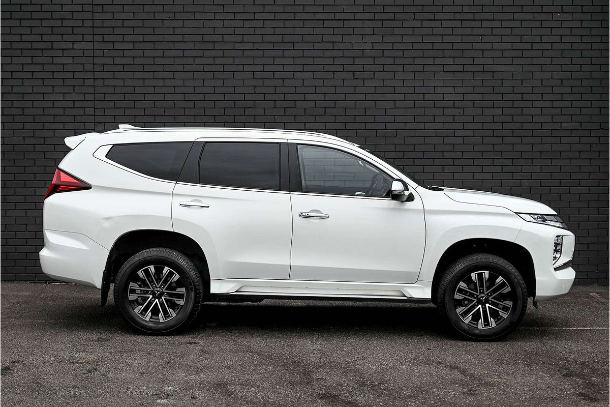 2022 Mitsubishi Pajero Sport GLS QF