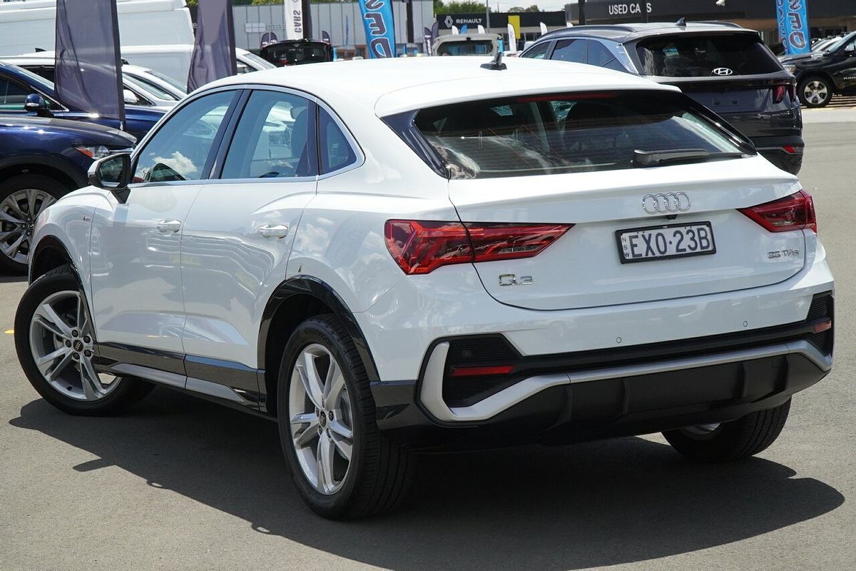 2022 Audi Q3 35 TFSI S line F3