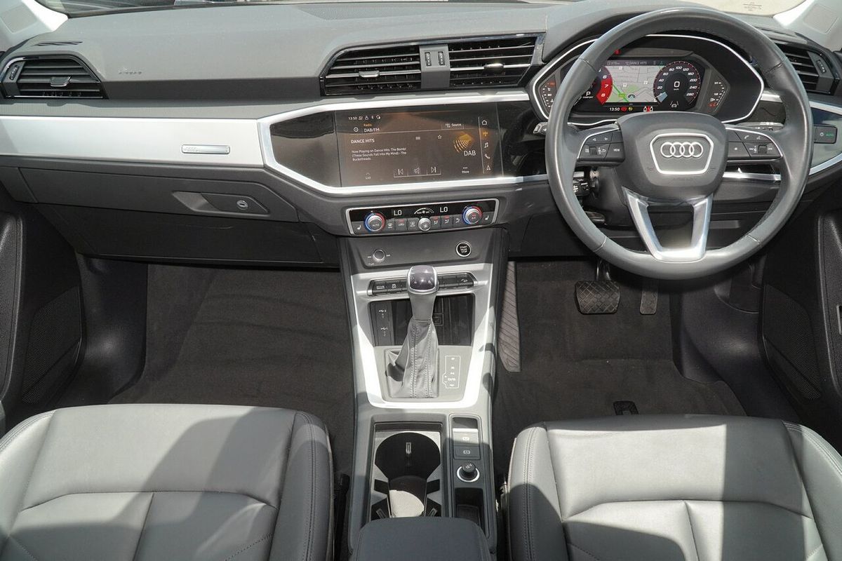 2022 Audi Q3 35 TFSI S line F3