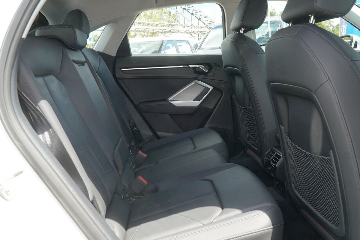 2022 Audi Q3 35 TFSI S line F3