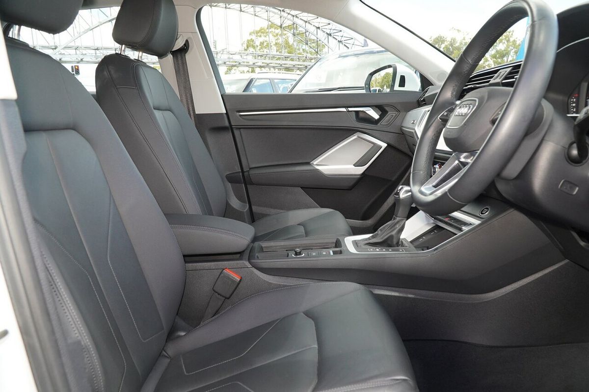 2022 Audi Q3 35 TFSI S line F3