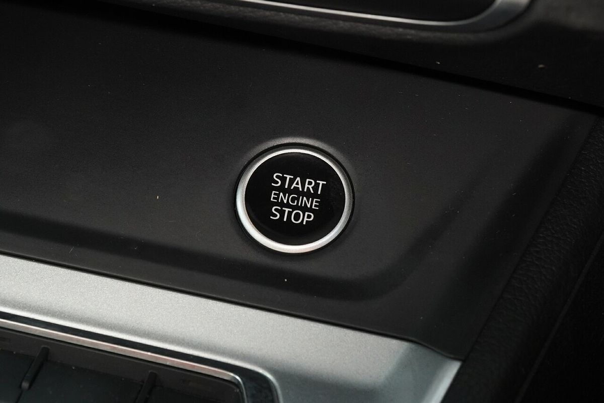 2022 Audi Q3 35 TFSI S line F3