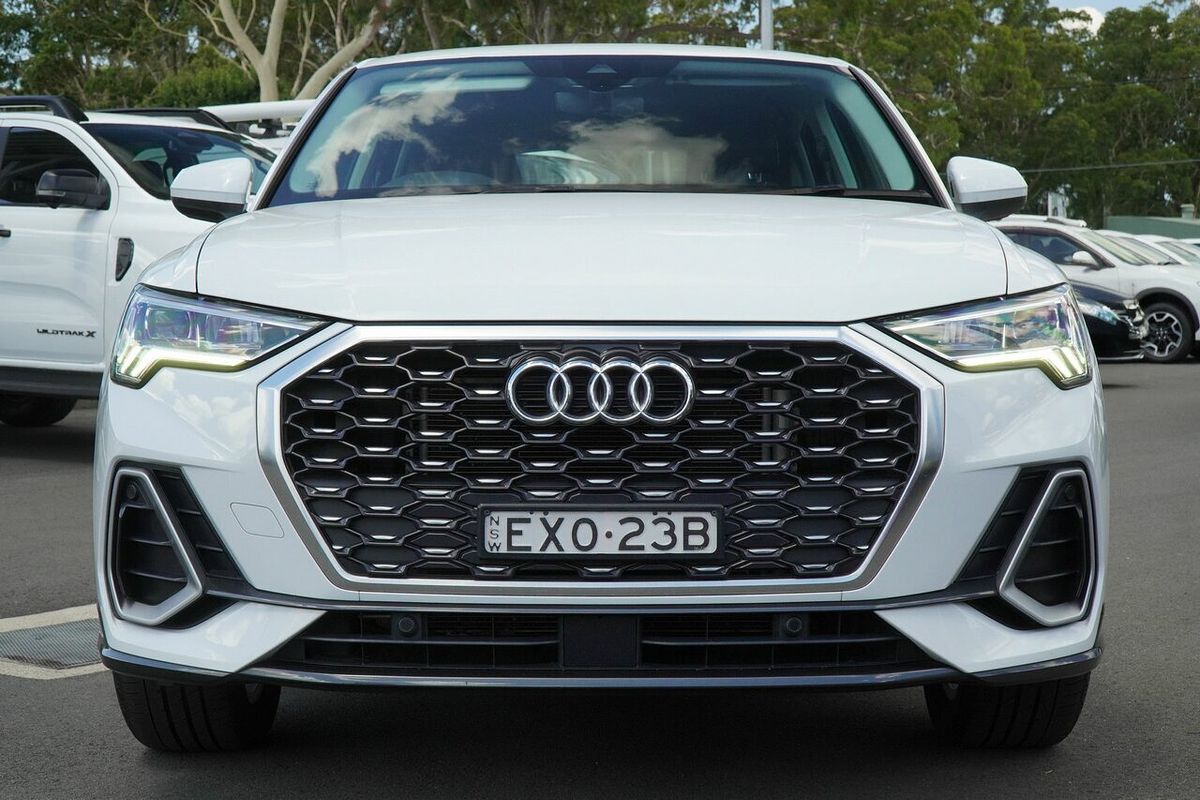 2022 Audi Q3 35 TFSI S line F3