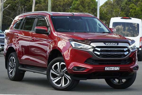 2021 Isuzu MU-X LS-T
