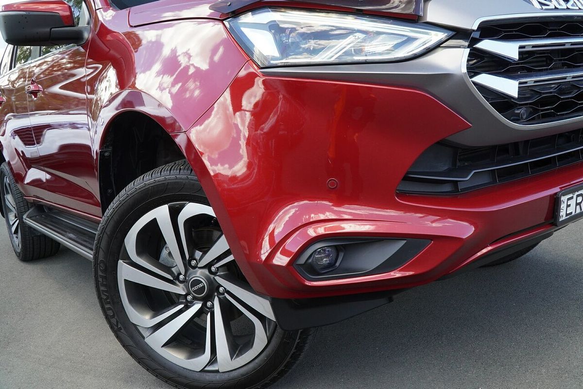 2021 Isuzu MU-X LS-T