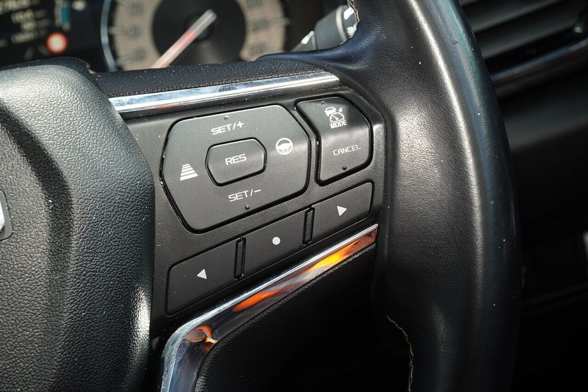 2021 Isuzu MU-X LS-T