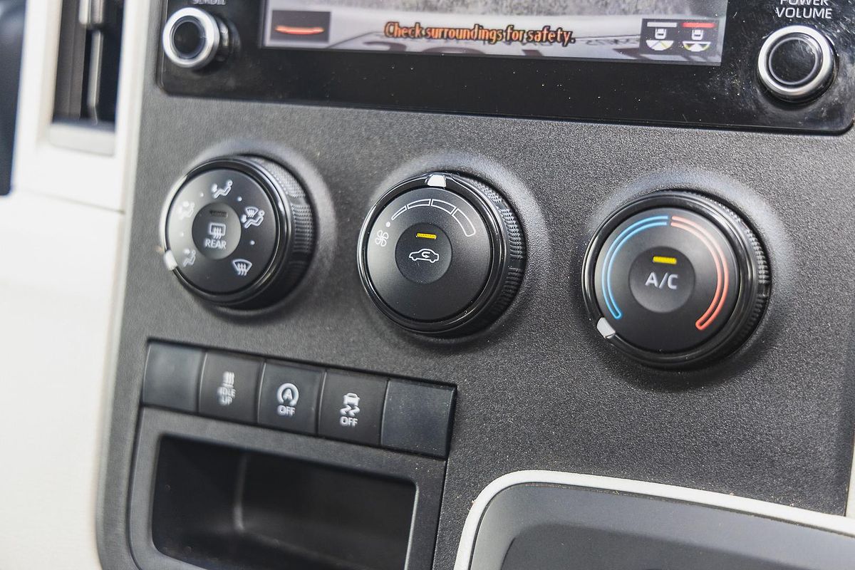 2019 Toyota Hiace GDH300R LWB